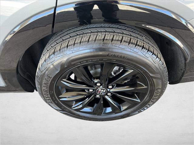 Used 2025 Buick Envista Sport Touring image 22