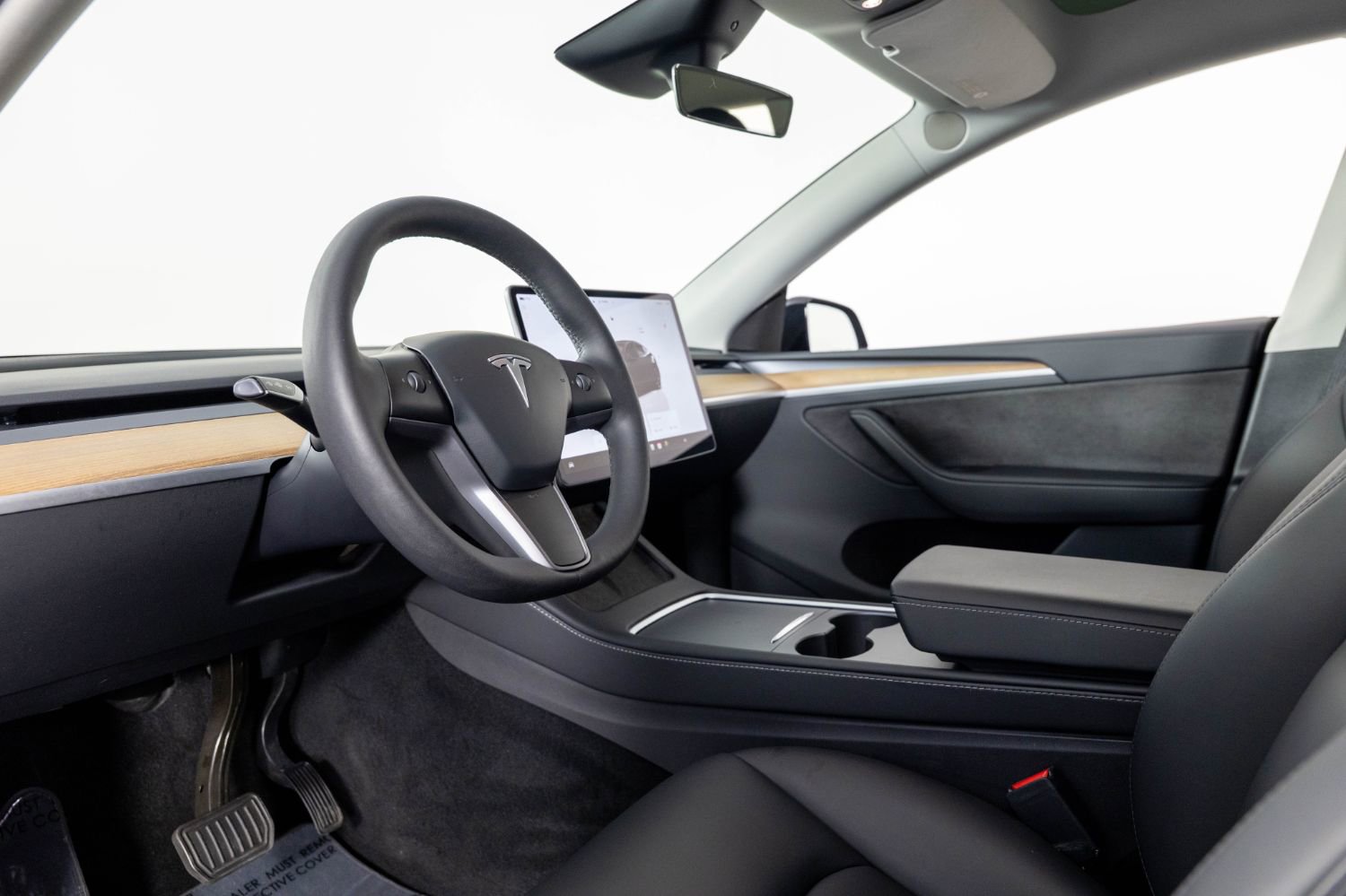Used 2024 Tesla Model Y AWD image 14
