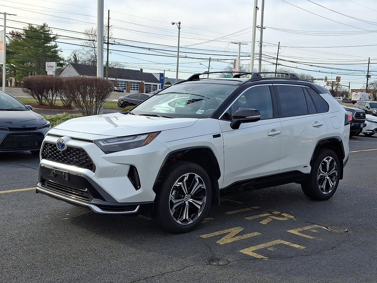 Used 2024 Toyota RAV4 XSE w/ Premium Package image 3
