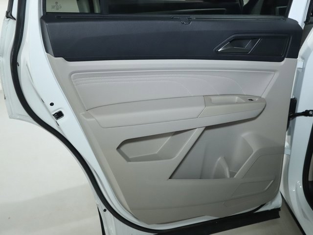 Used 2023 Volkswagen Atlas SE image 13