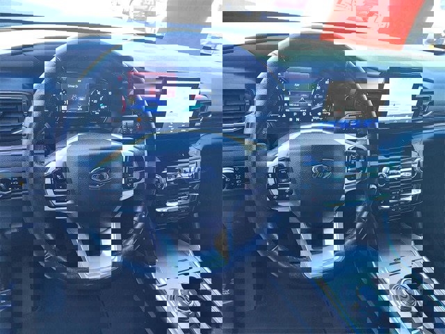 Certified 2023 Ford Explorer Limited image 6