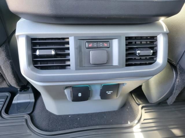 New 2025 Ford F150 Lariat w/ Equipment Group 502A High image 19