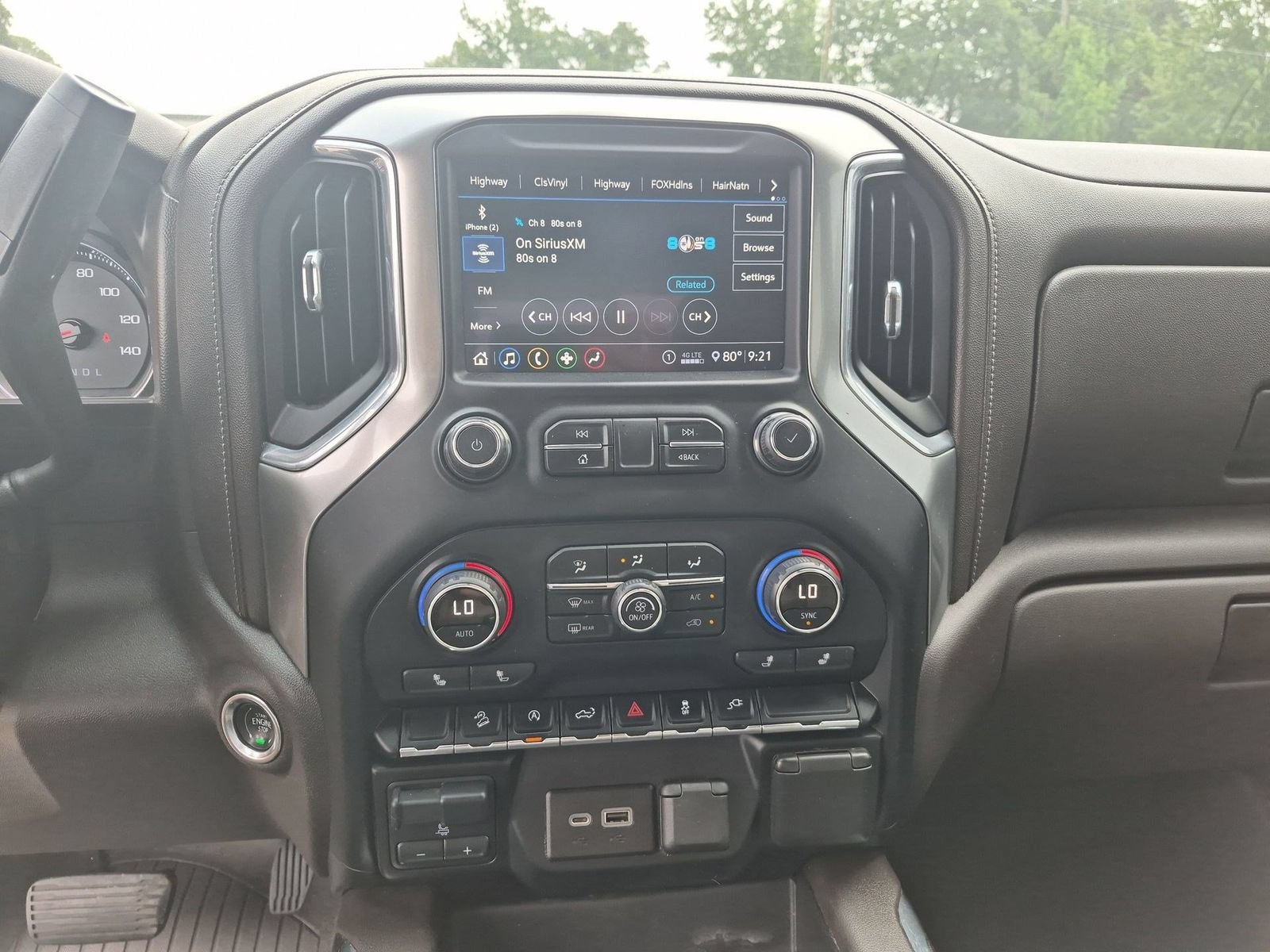 Used 2020 Chevrolet Silverado 1500 LT Trail Boss AWD/4WD image 13