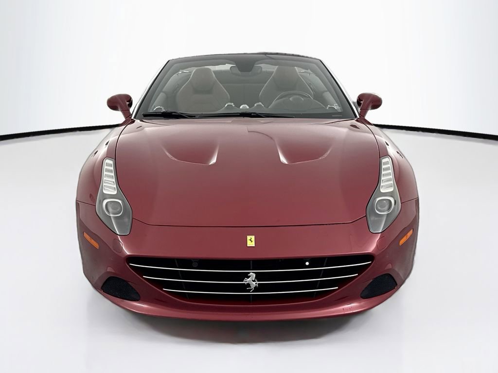 Used 2016 Ferrari California T RWD image 2