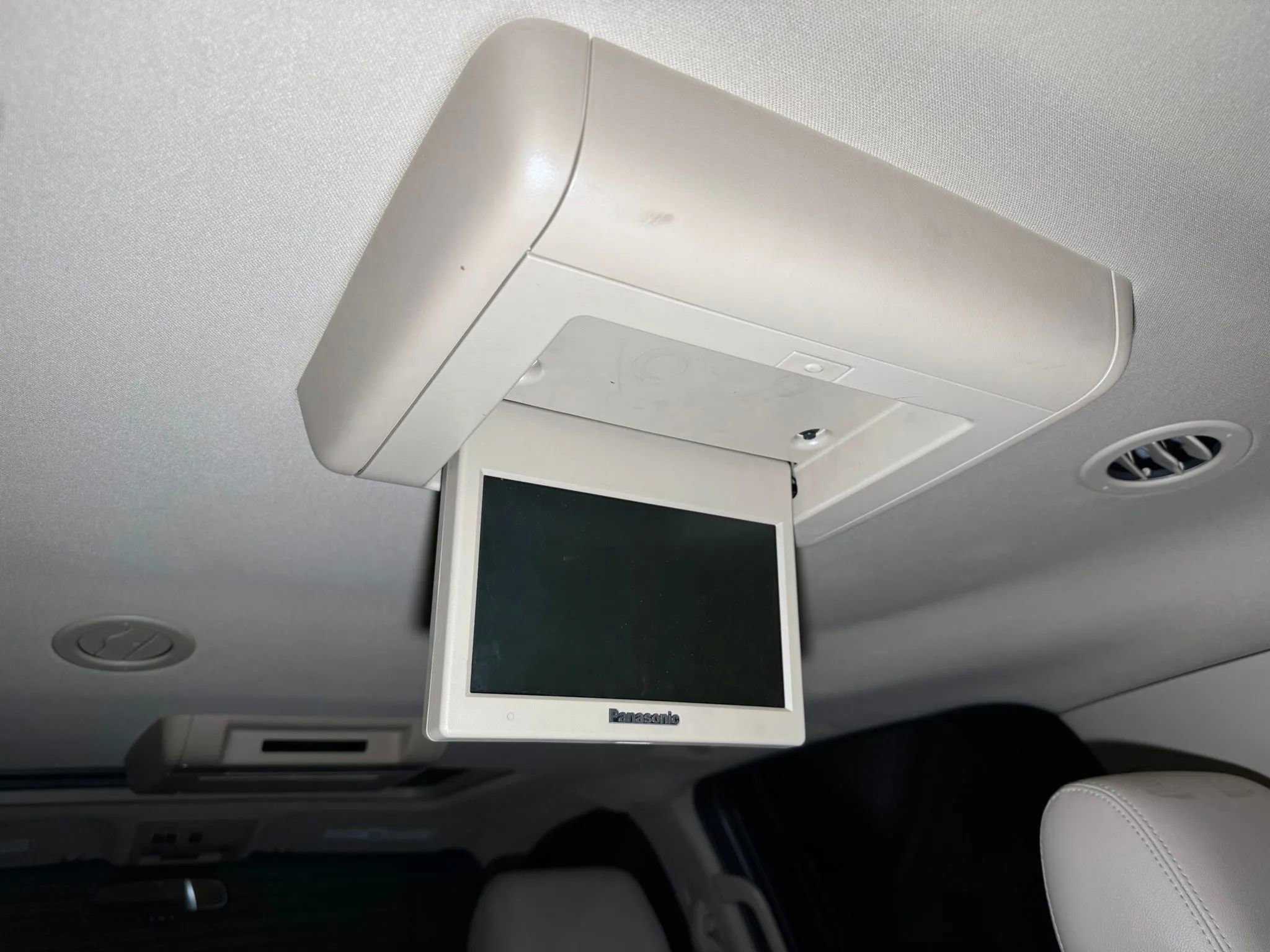 Used 2012 Chevrolet Suburban LTZ image 52