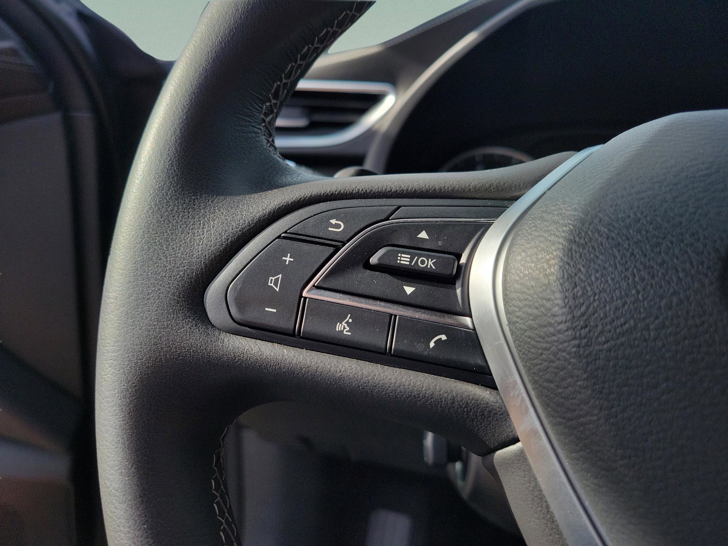 Certified 2025 INFINITI QX55 Essential w/ Accent Package image 10