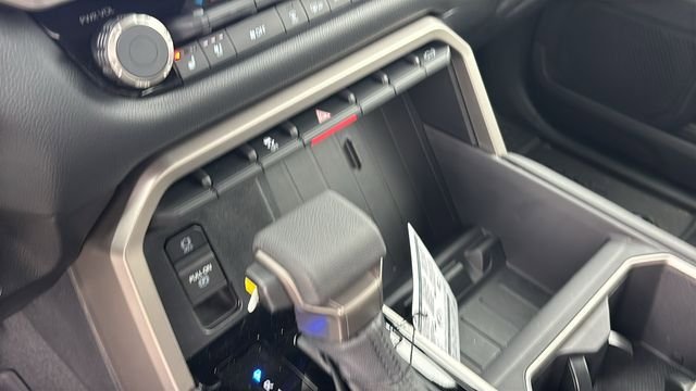 New 2026 Toyota Tundra Limited AWD/4WD image 23