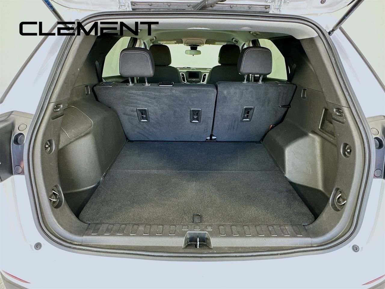 Used 2023 Chevrolet Equinox LT AWD/4WD image 11