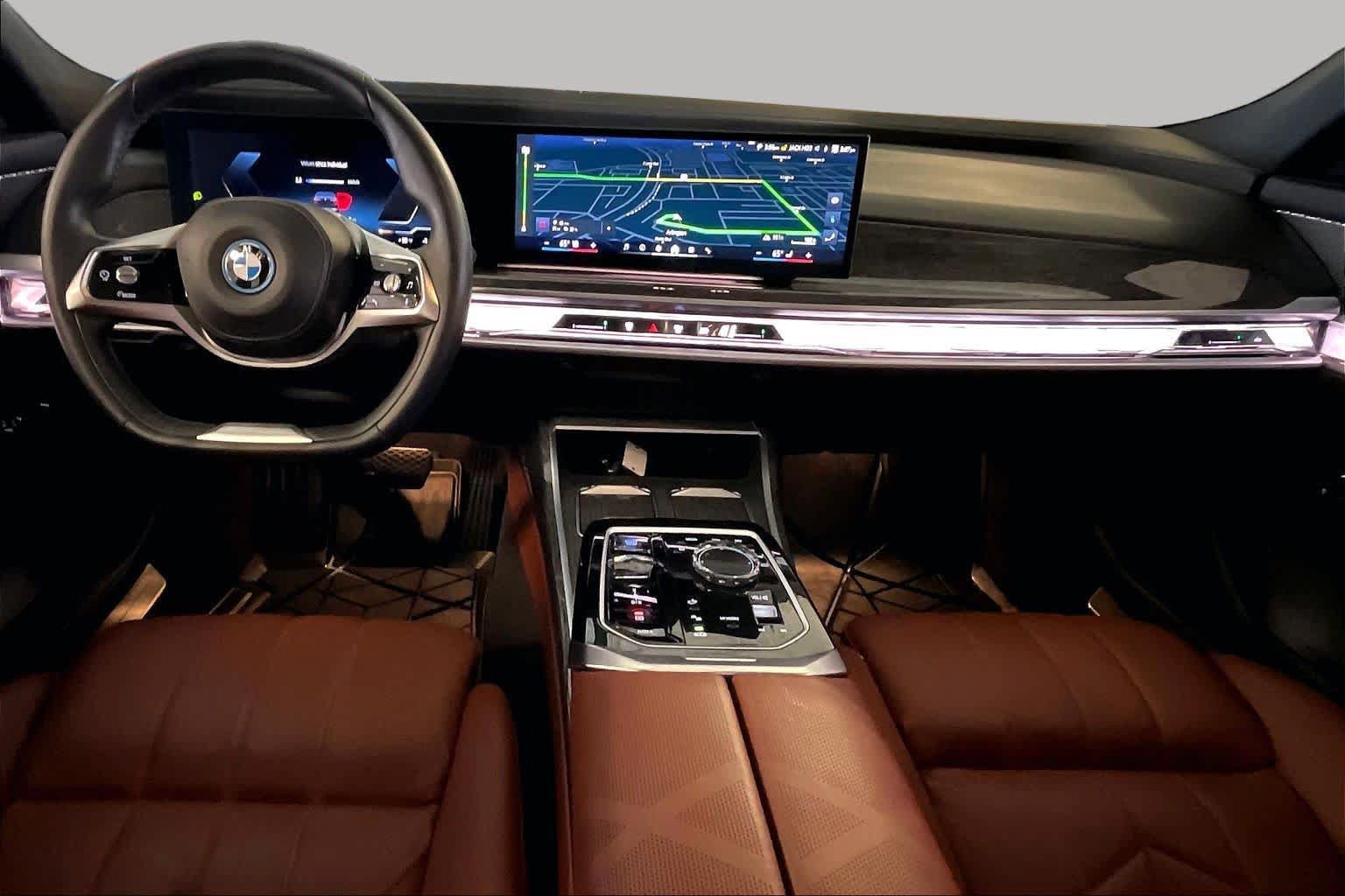 Used 2024 BMW i7 xDrive60 w/ Executive Package AWD/4WD image 14