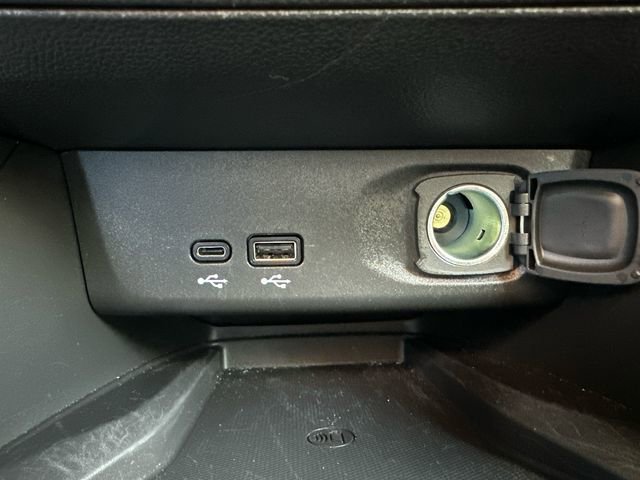 Used 2025 Buick Envista Sport Touring w/ Convenience II Package image 36