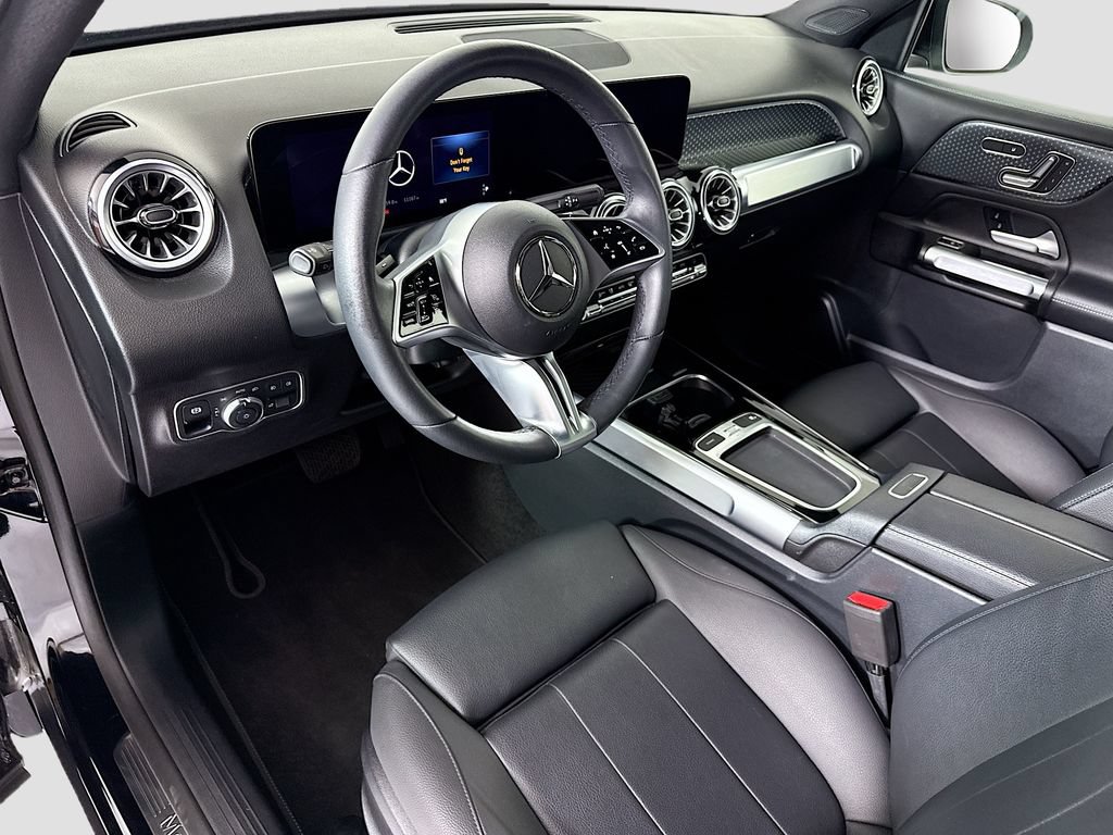 Certified 2025 Mercedes-Benz GLB 250 image 9