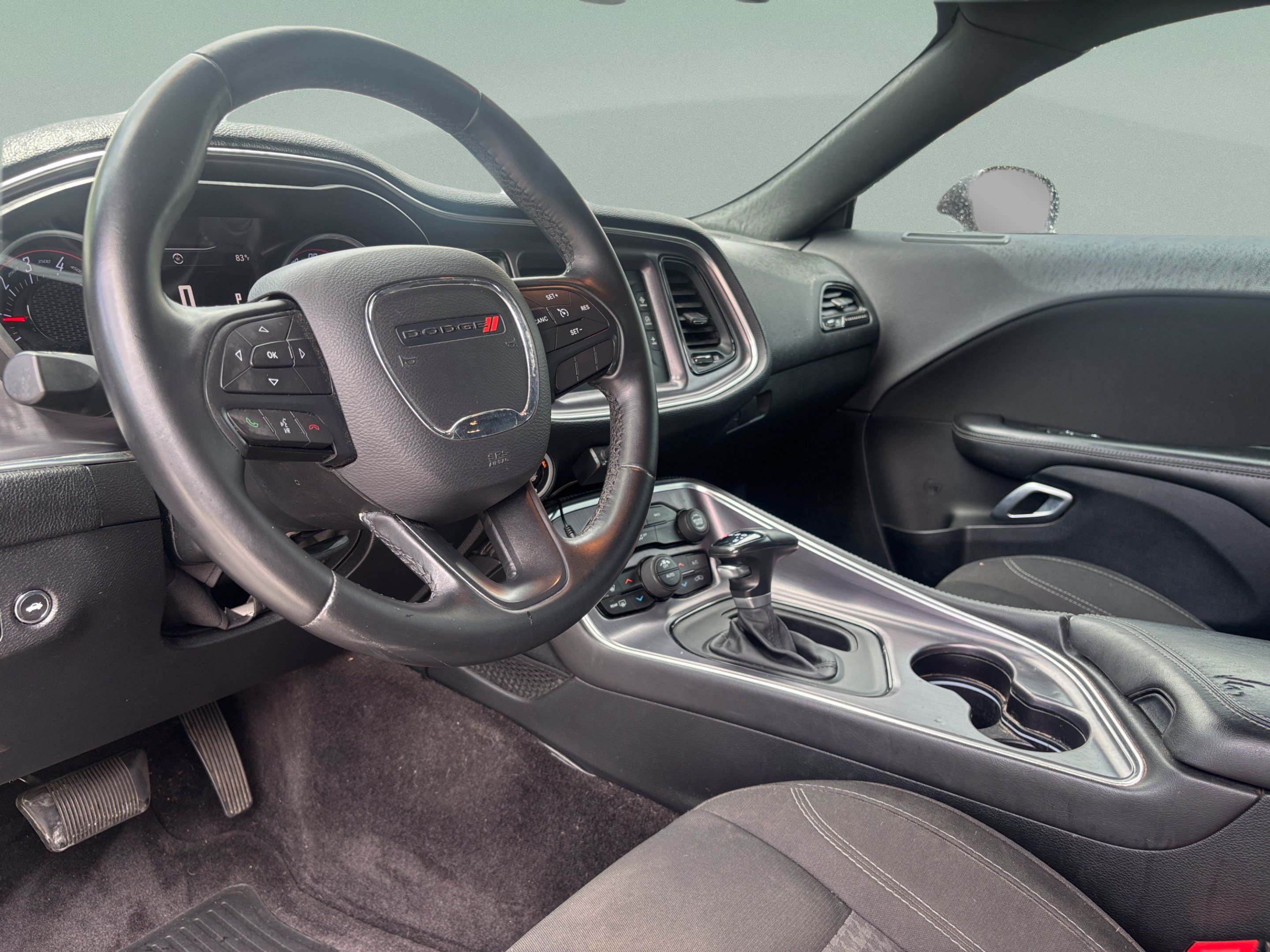 Used 2016 Dodge Challenger SXT RWD image 18