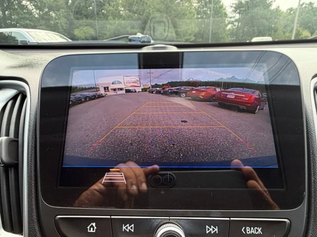 Used 2020 Chevrolet Malibu RS FWD image 24