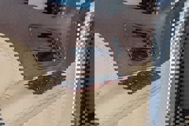 Used 2013 GMC Sierra 3500 Denali image 16