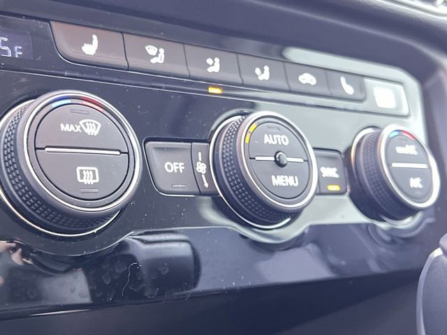 Used 2024 Volkswagen Taos SE image 19