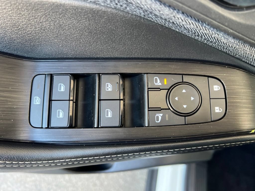 Certified 2023 Nissan Rogue SV AWD/4WD image 45