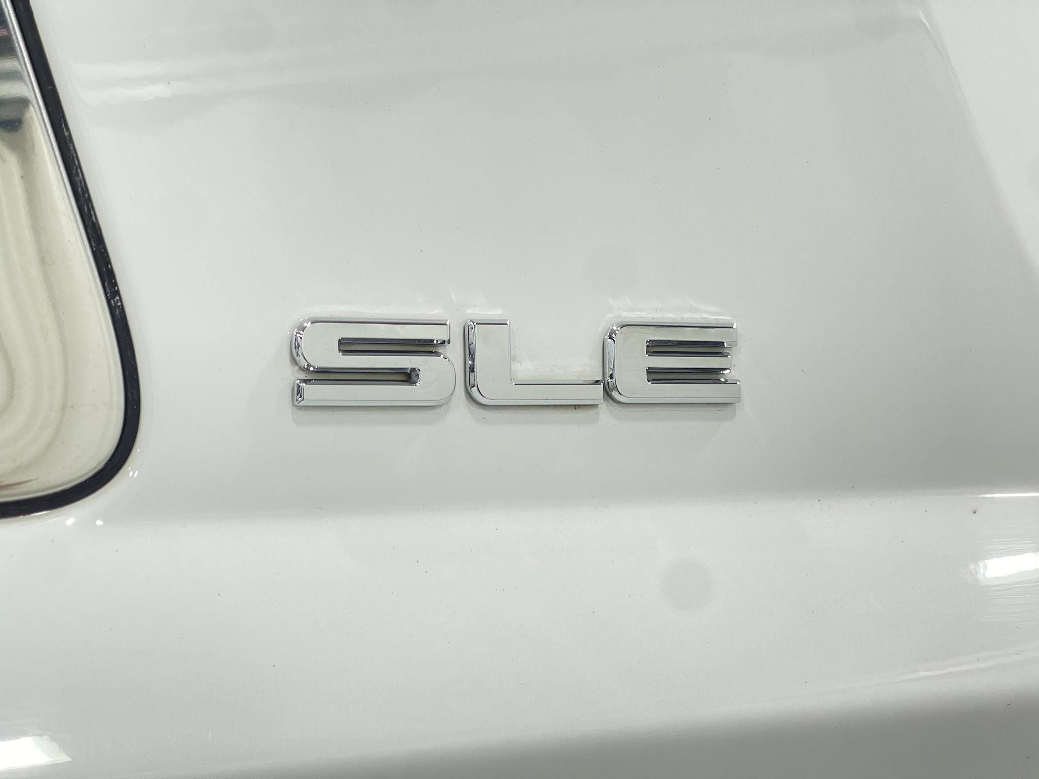 Used 2016 GMC Yukon SLE w/ HD Trailering Package AWD/4WD image 39