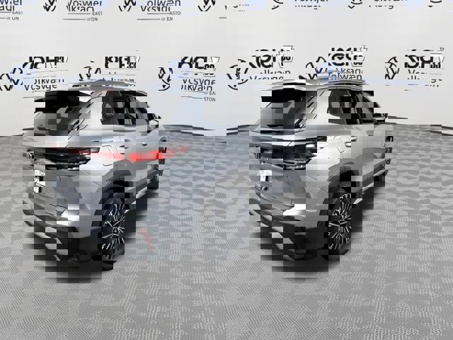 New 2025 Volkswagen Tiguan S image 9