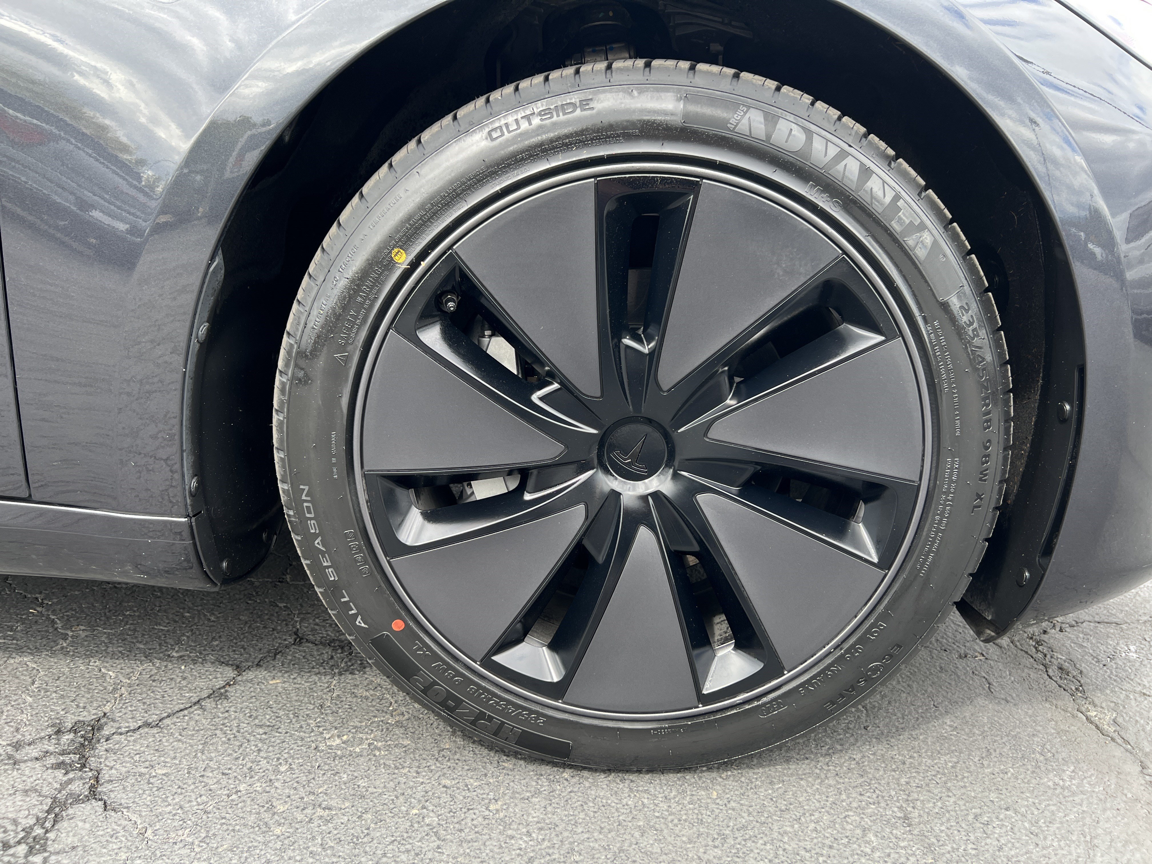 Used 2025 Tesla Model 3 Long Range AWD/4WD image 11