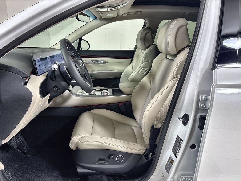 New 2027 Genesis GV70 2.5T Select AWD/4WD image 13