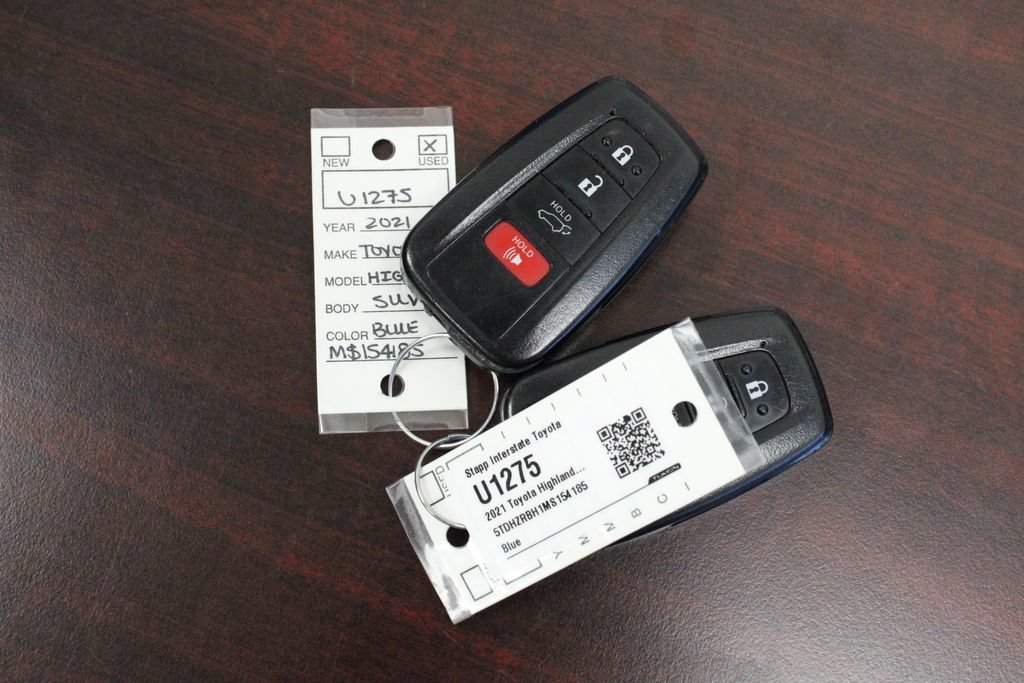 Used 2024 Toyota Highlander Platinum AWD/4WD image 29