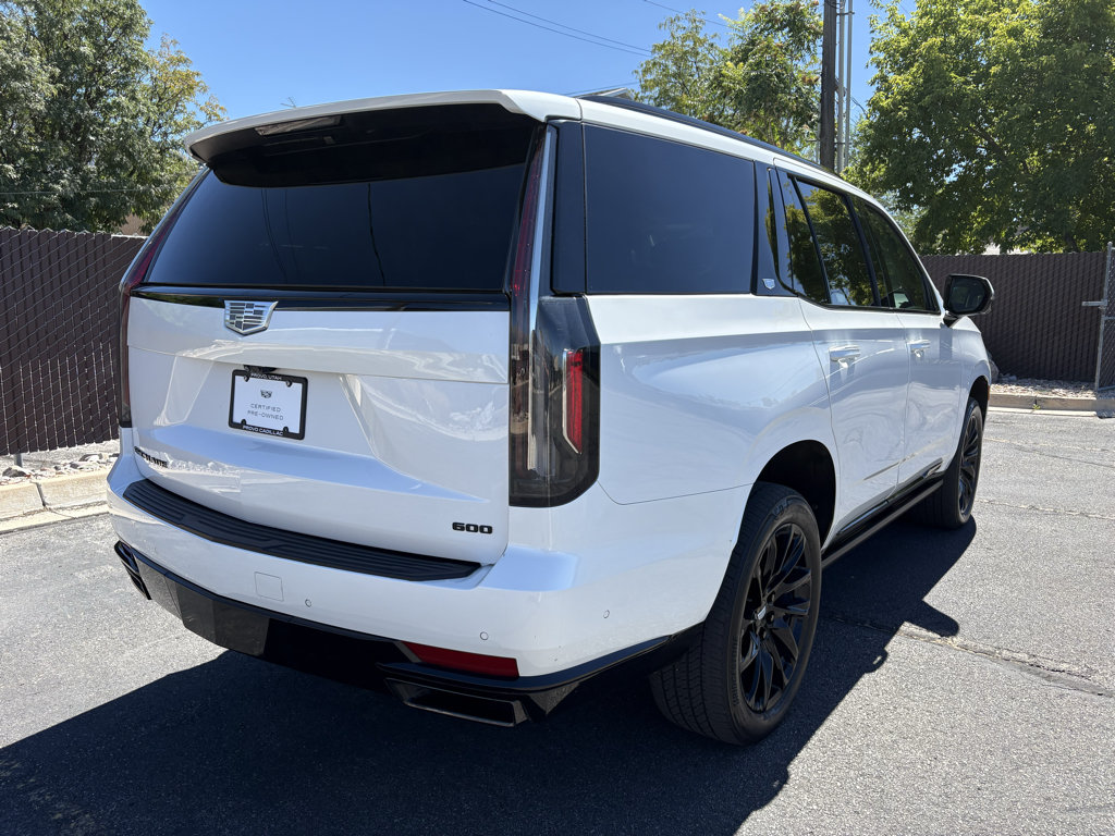 Used 2023 Cadillac Escalade Sport Platinum w/ LPO, ONYX Package AWD/4WD image 4