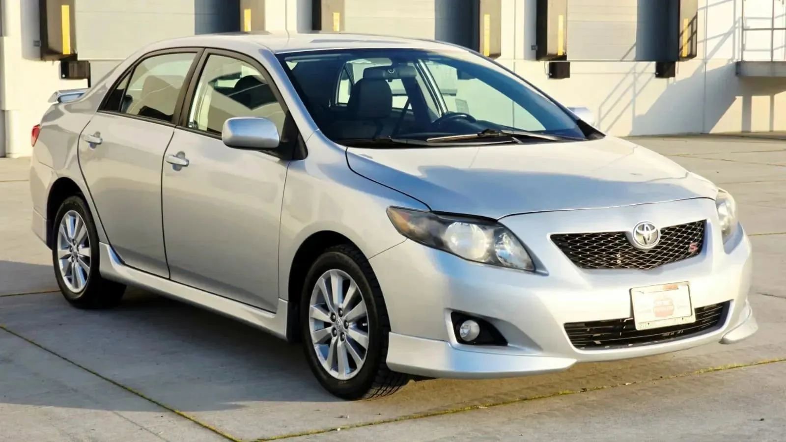 Used 2010 Toyota Corolla S image 7
