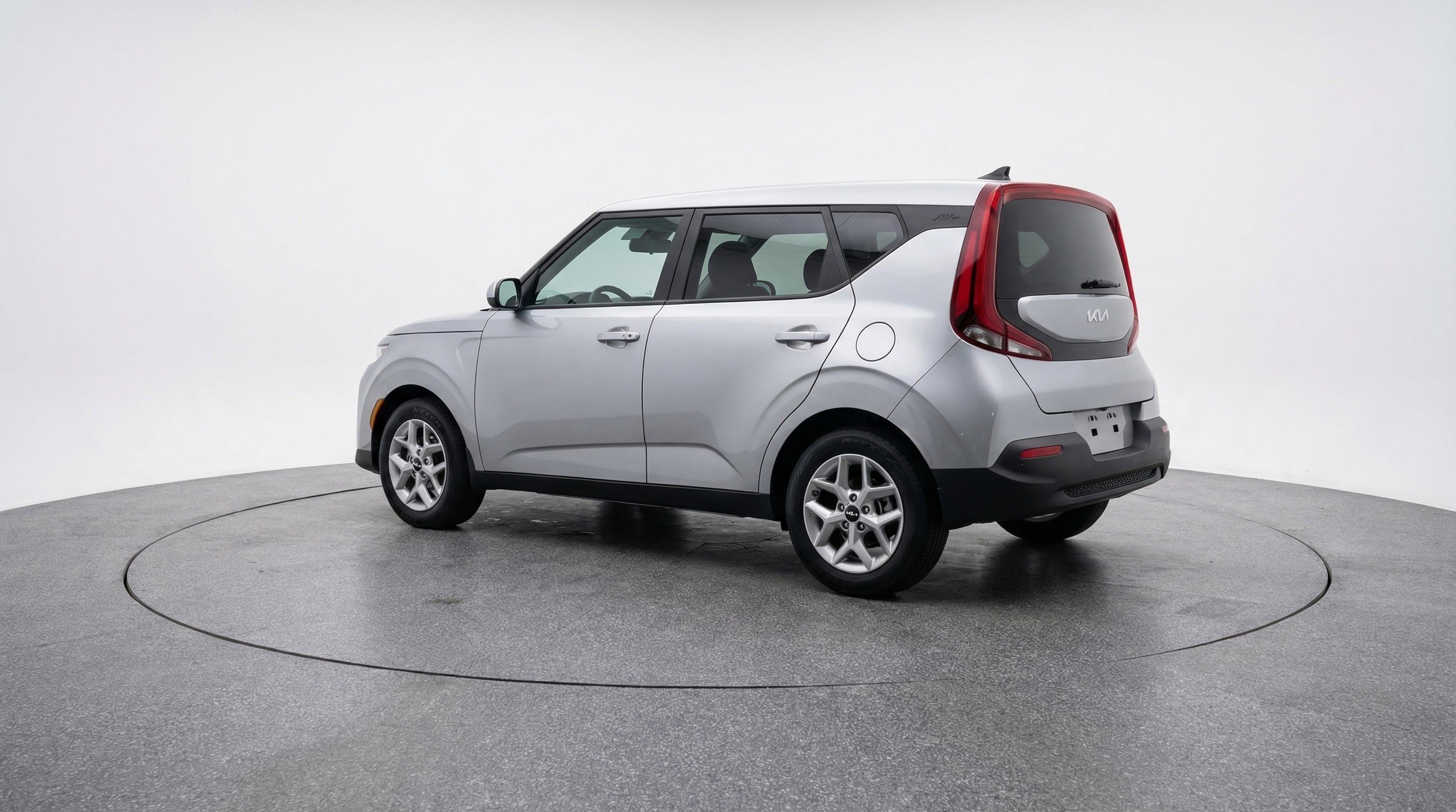 Used 2025 Kia Soul LX w/ LX Technology Package image 6