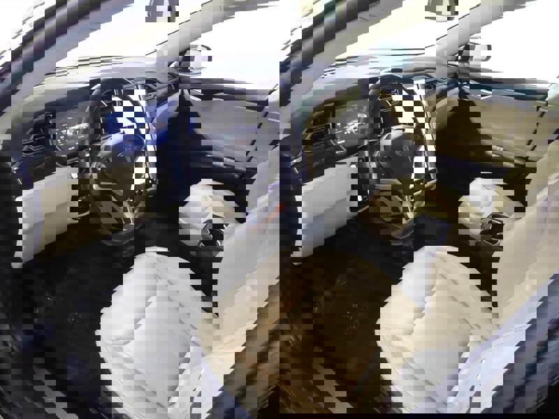 Used 2015 Tesla Model S 70D AWD/4WD image 18