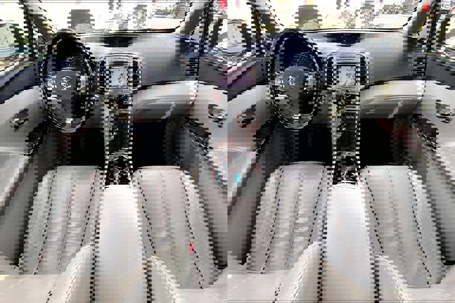 Used 2010 Toyota Venza image 12