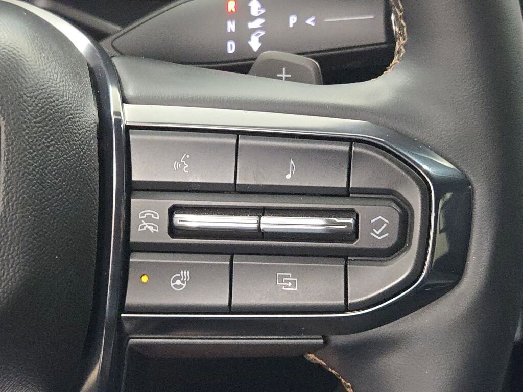 Used 2024 GMC Acadia AT4 image 36