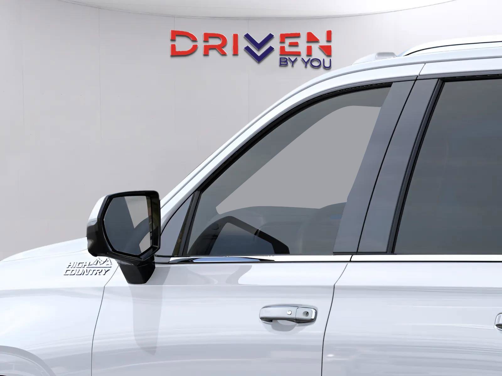 New 2026 Chevrolet Suburban High Country image 21