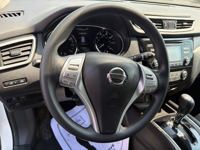 Used 2016 Nissan Rogue S w/ S Family Package FWD image 11