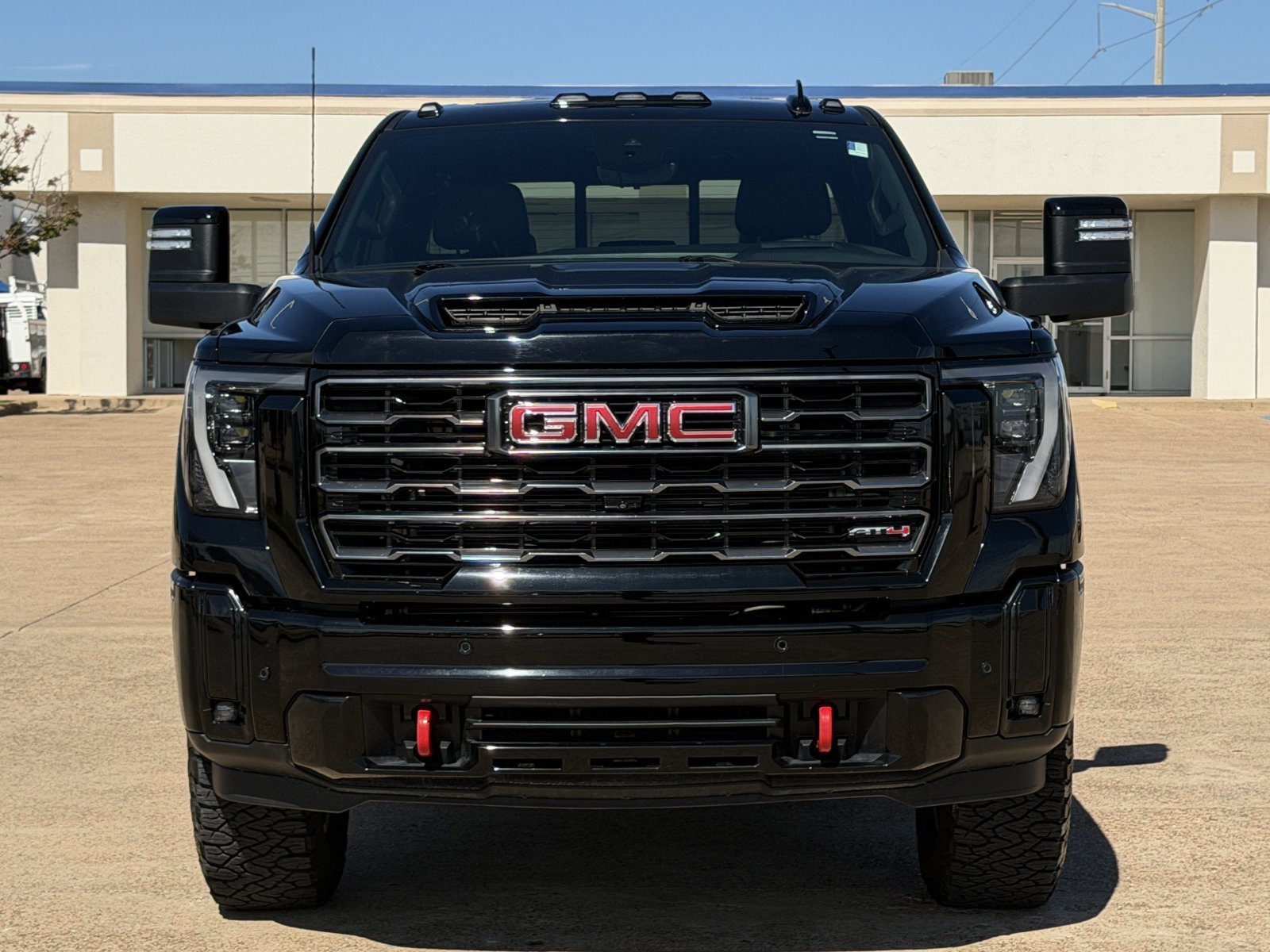 Used 2025 GMC Sierra 3500 AT4 w/ AT4 Premium Plus Package AWD/4WD image 9