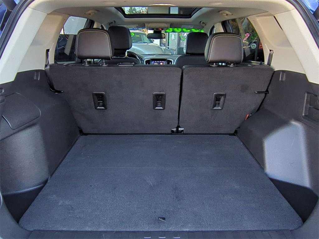 Used 2022 GMC Terrain Denali w/ Denali Premium Package image 29