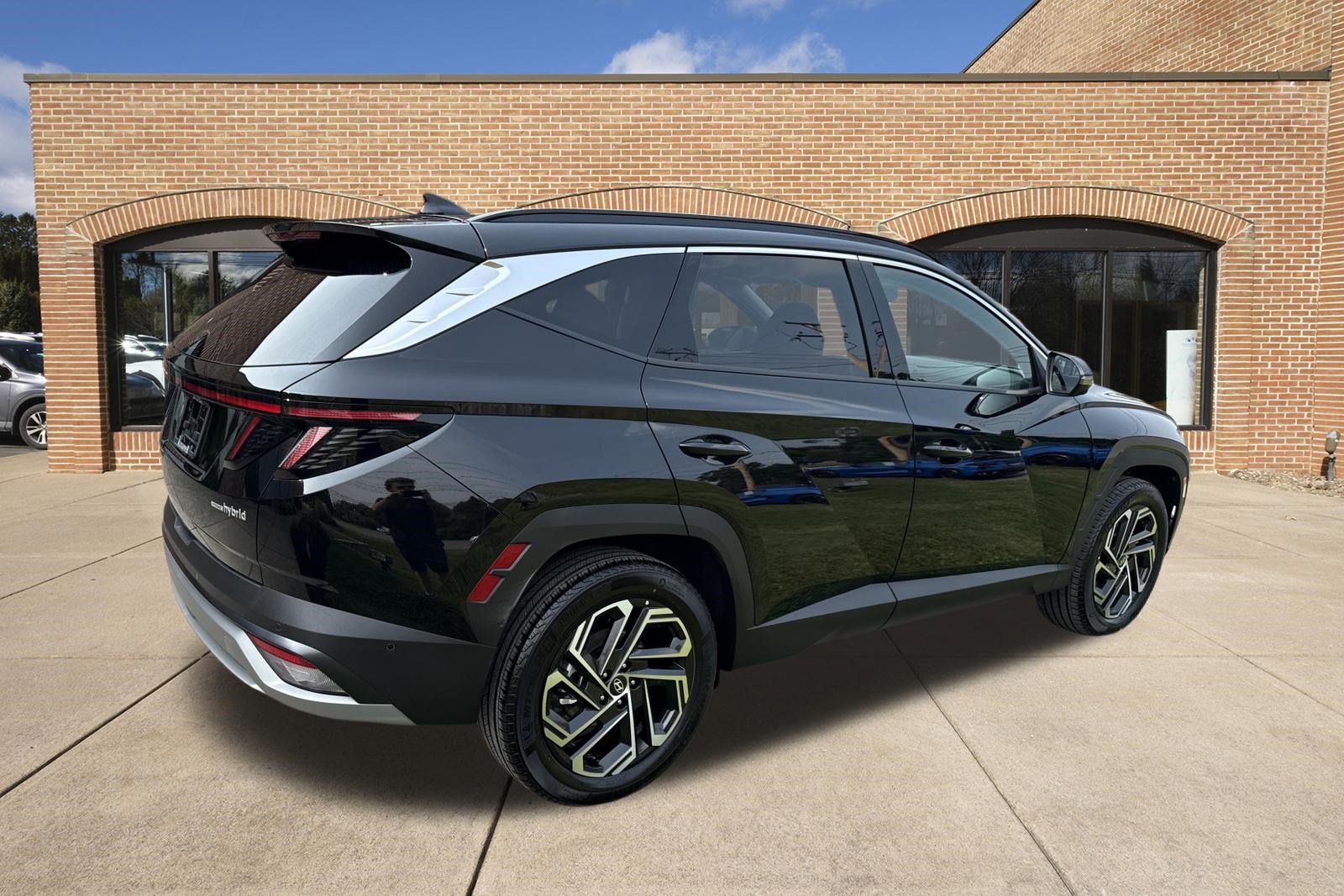 New 2026 Hyundai Tucson Limited AWD/4WD image 3