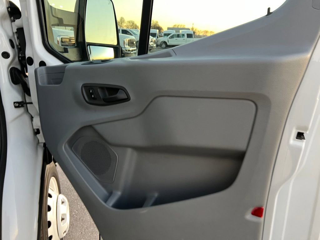 Used 2018 Ford Transit 350 138 DRW w/ Premium Package image 10