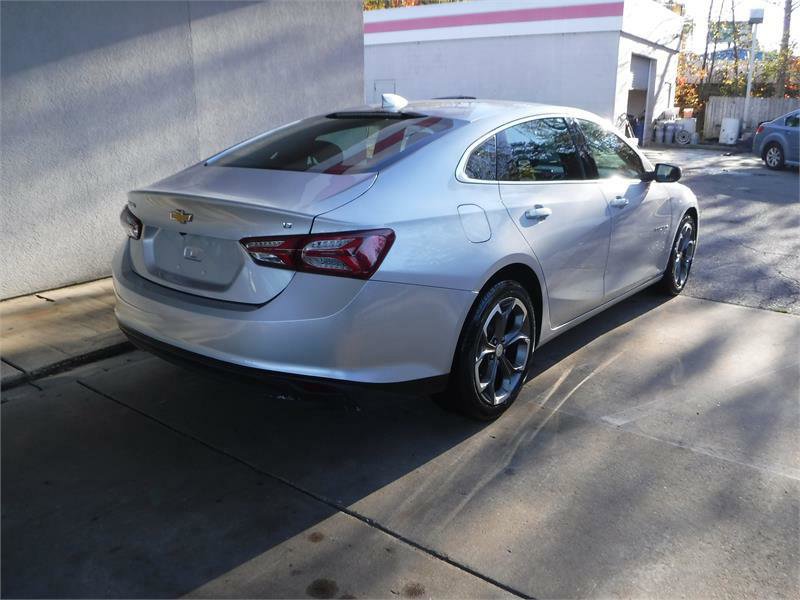 Used 2022 Chevrolet Malibu LT image 3