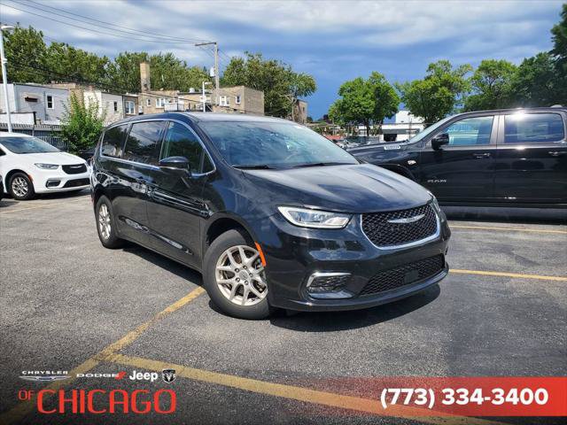Certified 2025 Chrysler Pacifica Select FWD 360° Tour