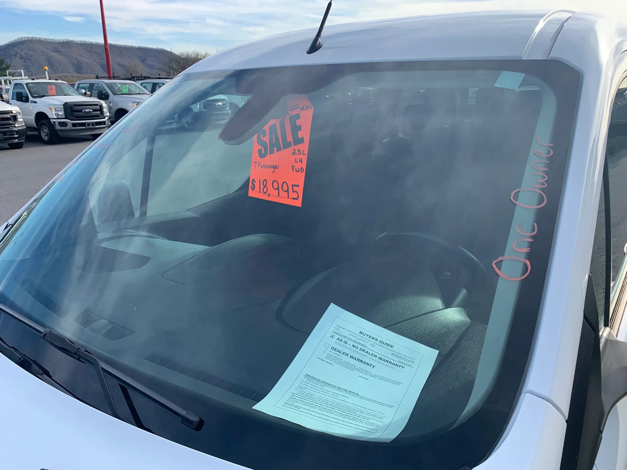 Used 2018 Ford Transit Connect XL image 4