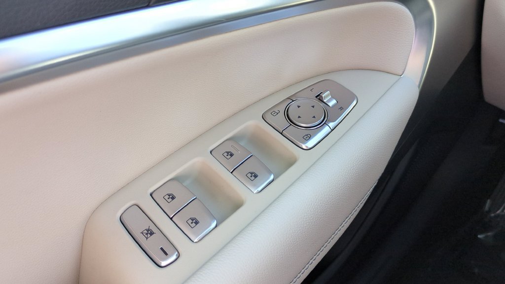 Used 2026 Genesis G70 2.5T RWD image 18