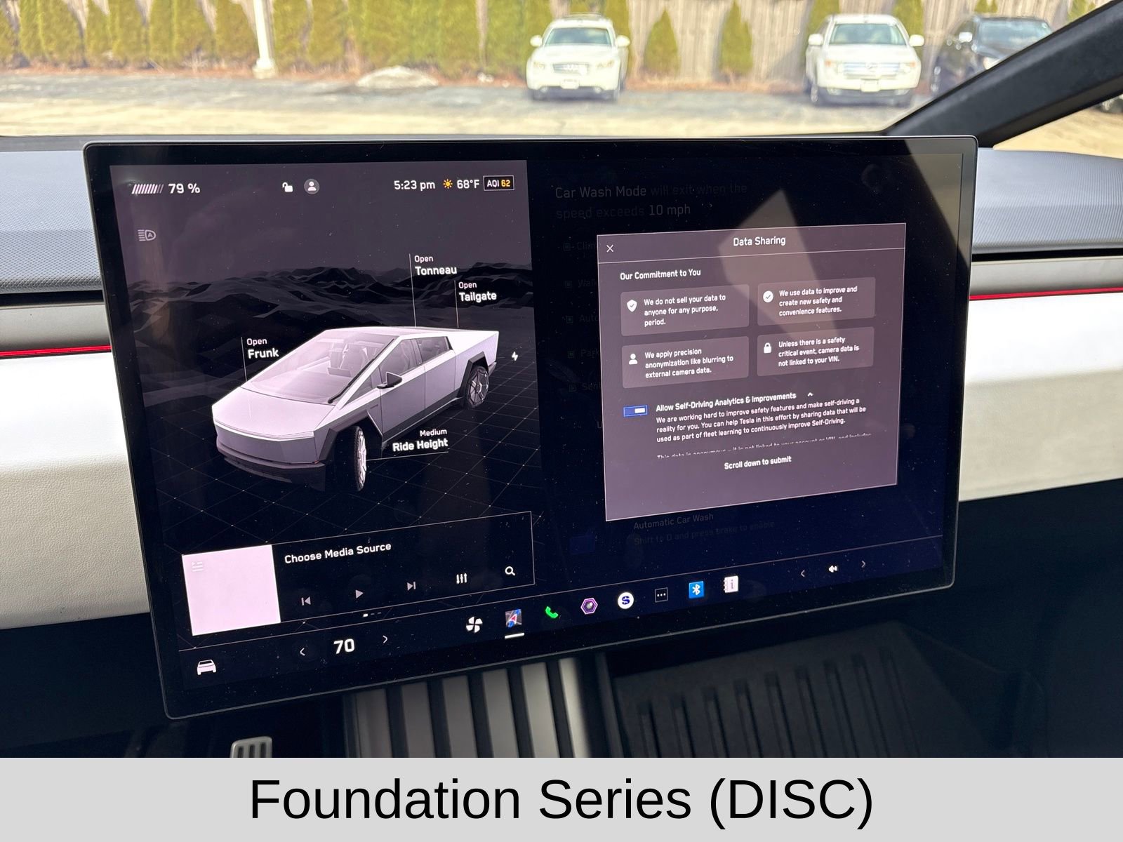 Used 2024 Tesla Cybertruck AWD Crew Cab image 15