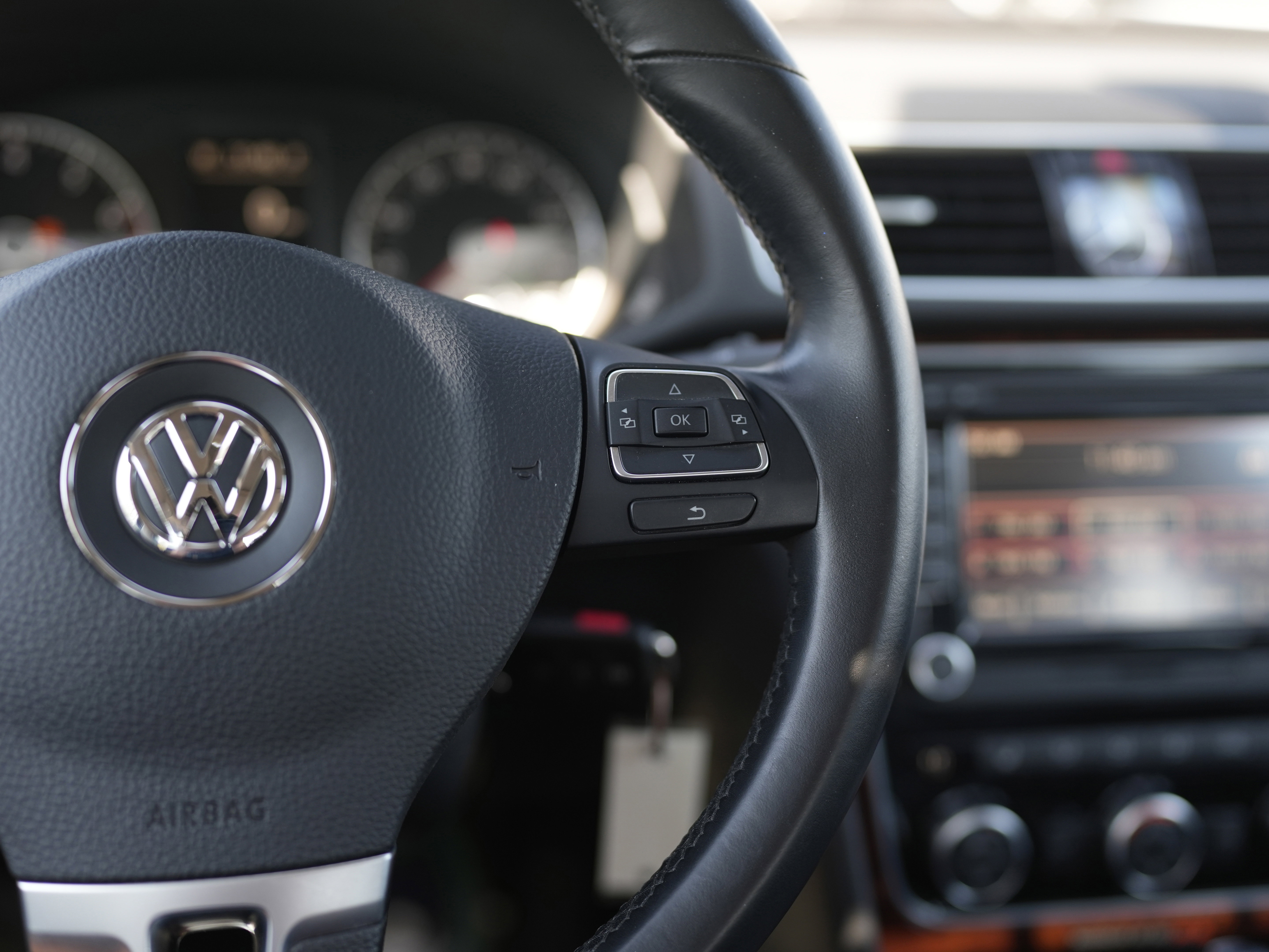 Used 2012 Volkswagen Passat 2.5 SEL image 22