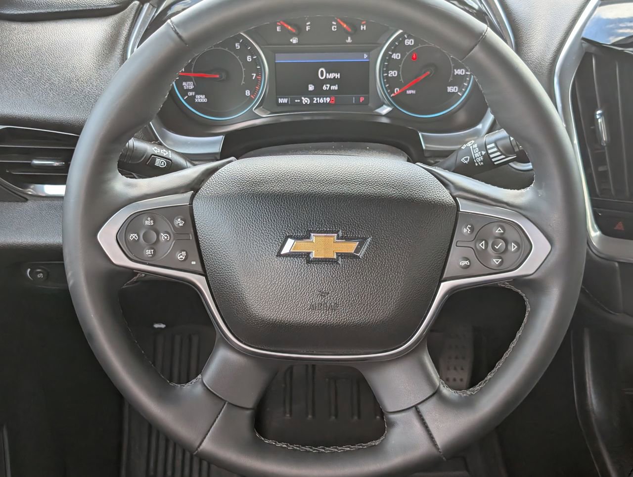 Used 2023 Chevrolet Traverse LT image 11