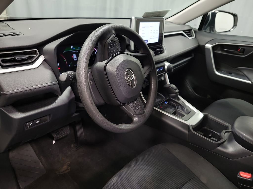 Used 2023 Toyota RAV4 LE image 13
