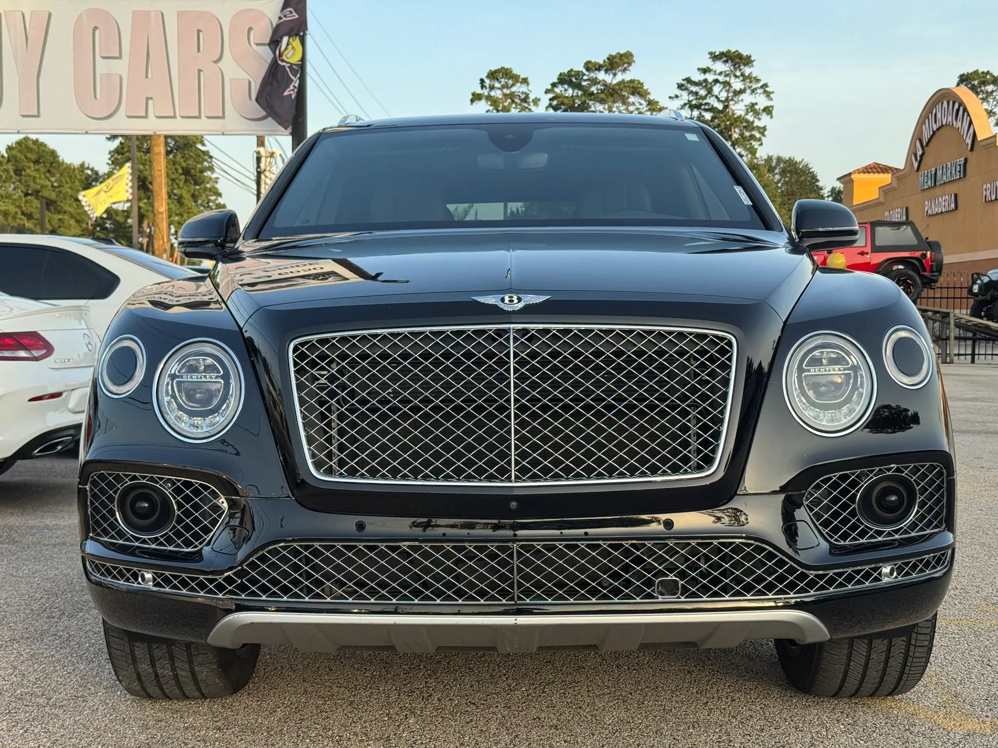 Used 2018 Bentley Bentayga AWD/4WD image 4