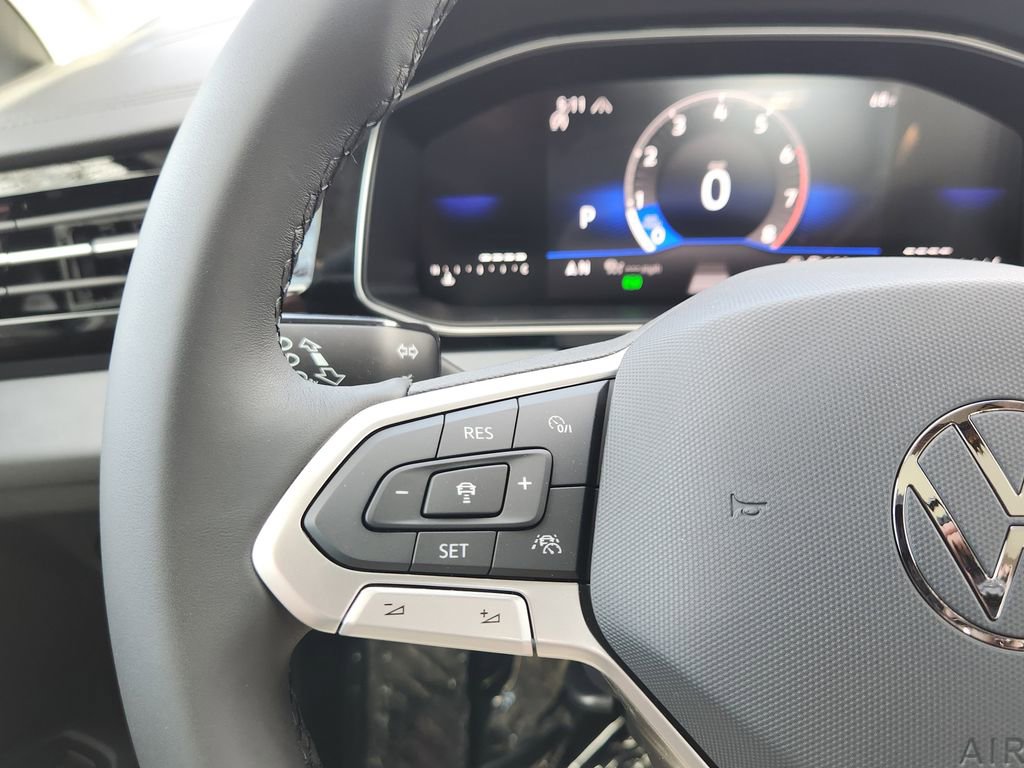 New 2026 Volkswagen Jetta SE FWD image 17