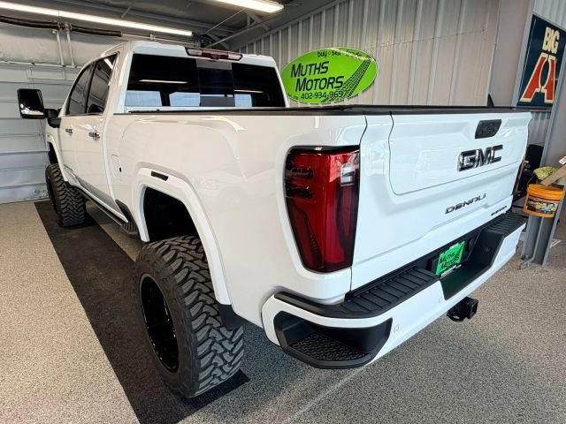 Used 2025 GMC Sierra 2500 Denali Ultimate image 4