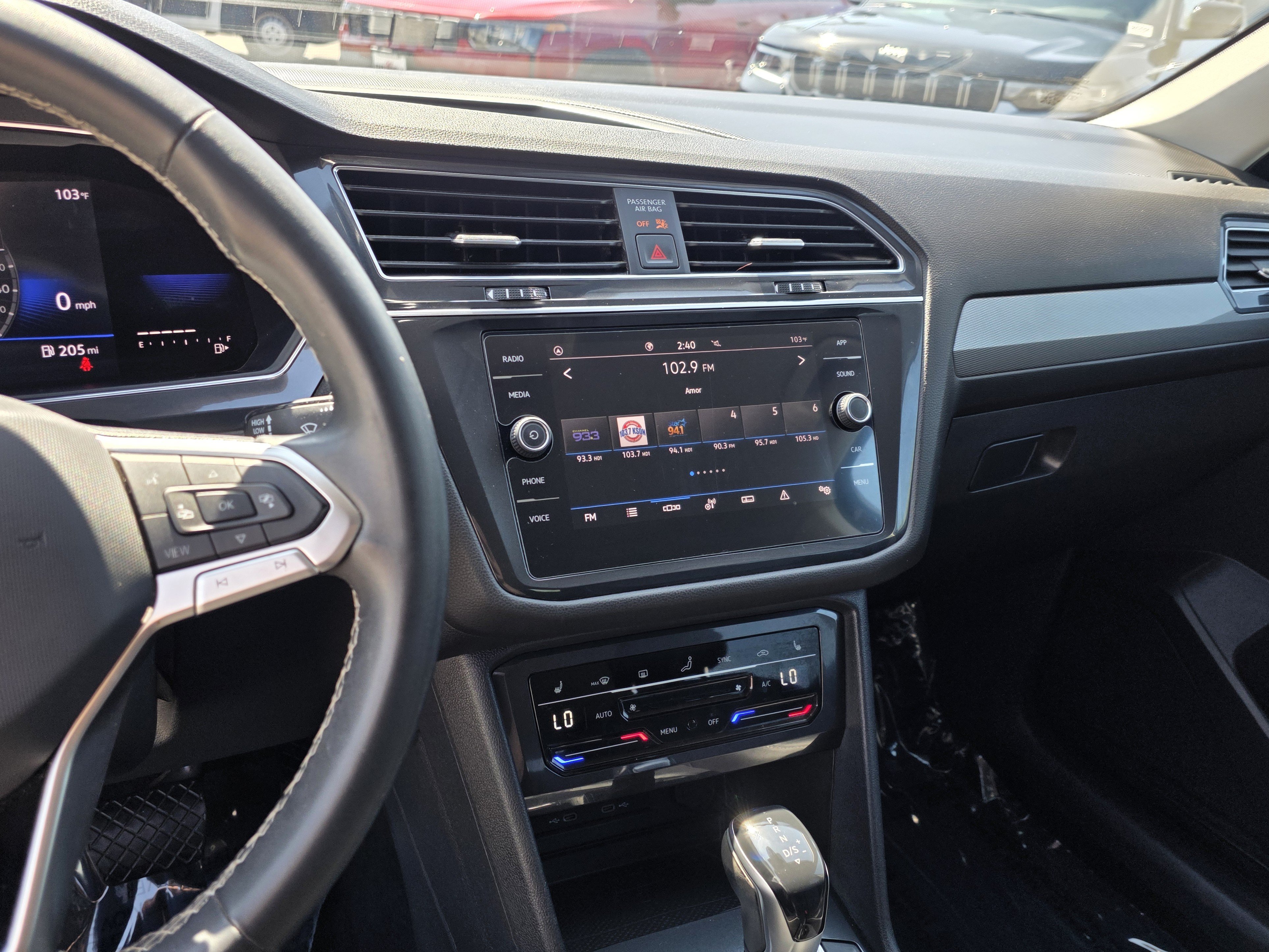 Used 2022 Volkswagen Tiguan SE FWD image 15