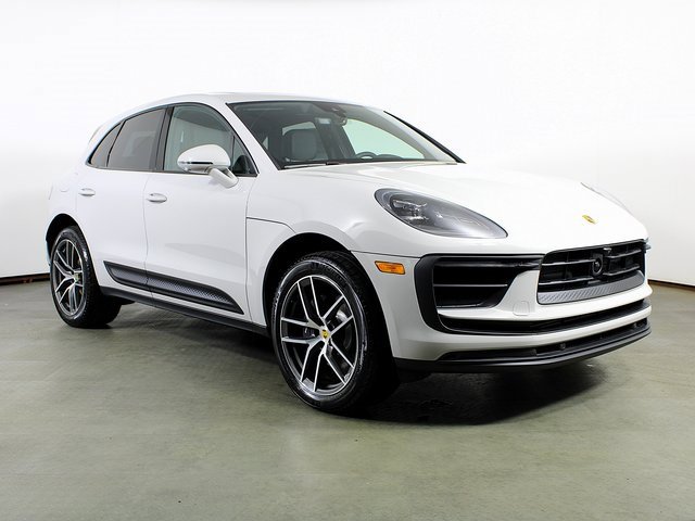 New 2025 Porsche Macan image 9